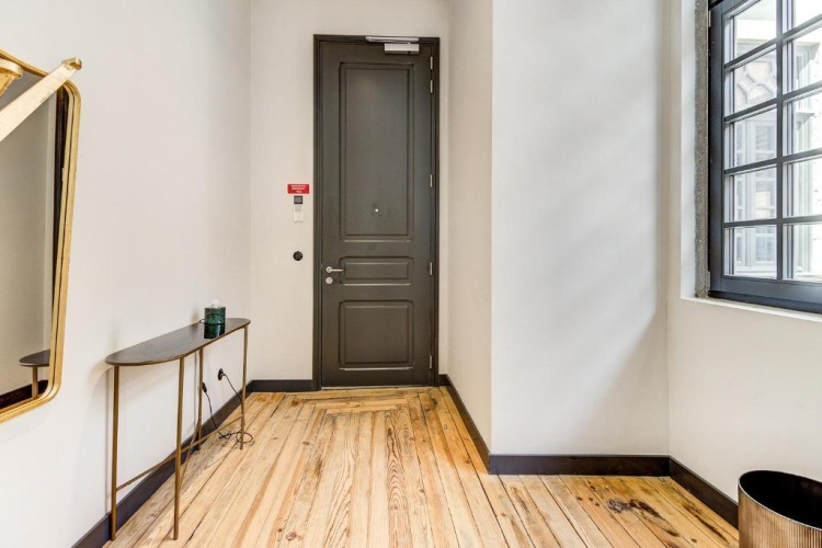 3 Bedrooms Apartment