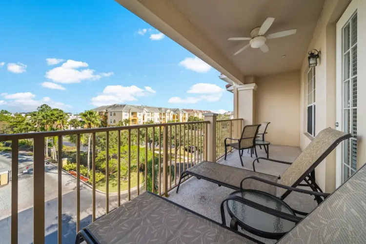 4816 Cayview Avenue #407