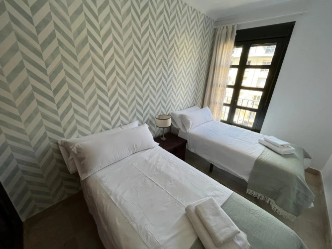 Apartamento Familiar Centro + PARKING