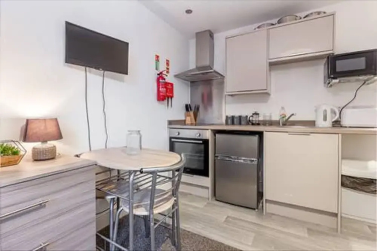 Host Stay Pierpoint Apartment