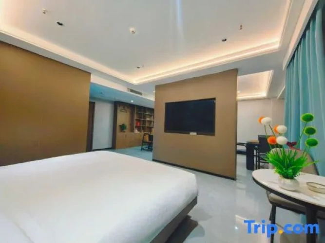 Luxury Suite