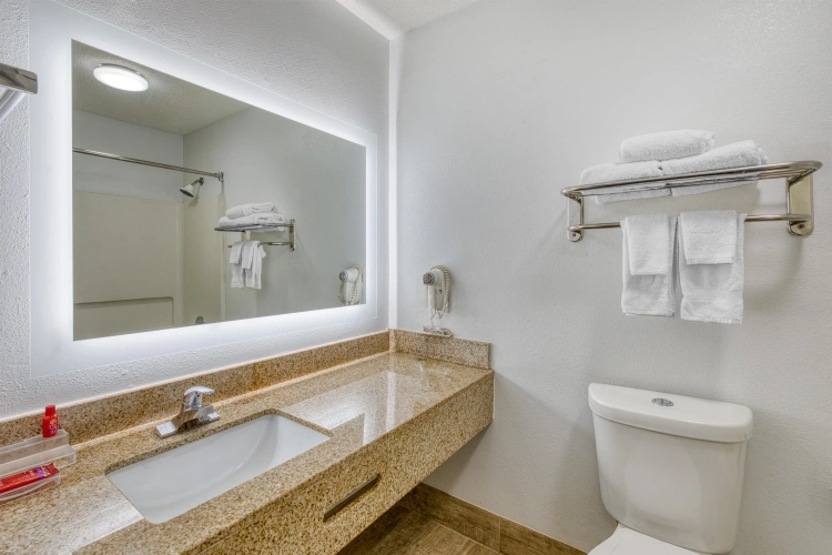 2 Bedrooms Double Suite