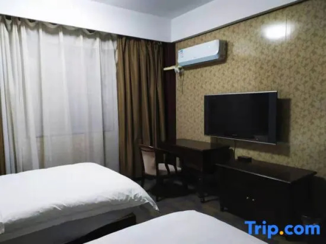 Yinhe Hotel