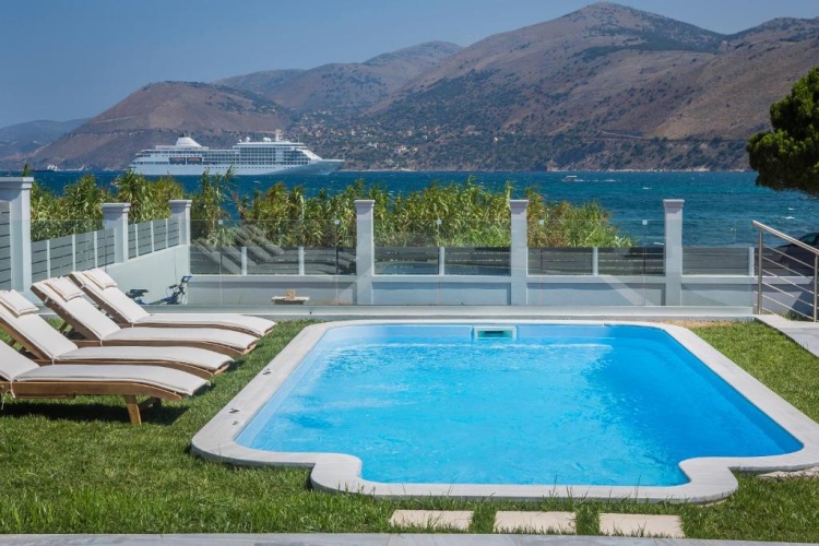 Deluxe Villa