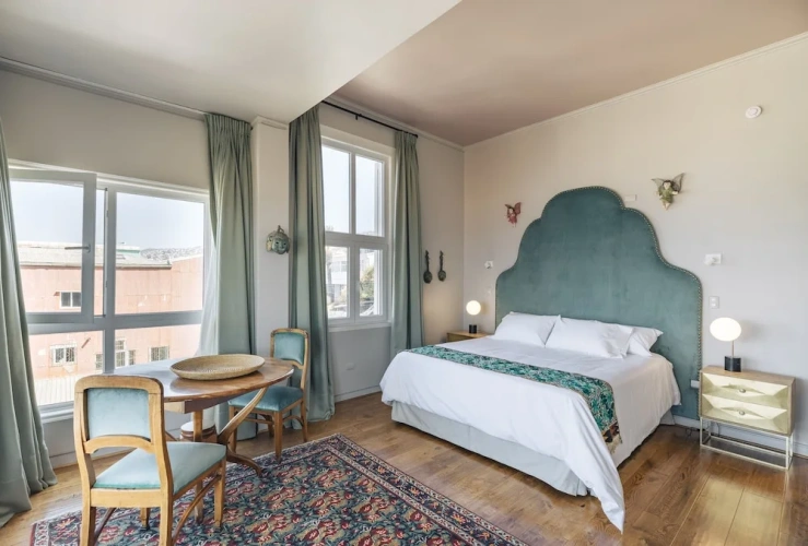 Premier room