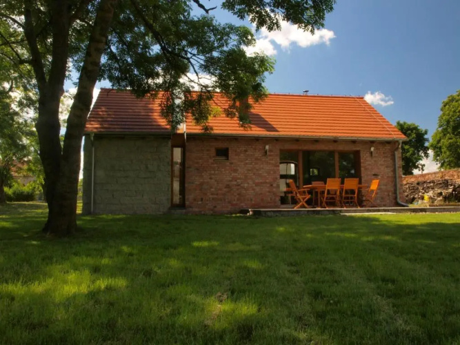 Lake House