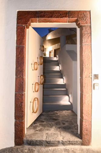 Naos Suites