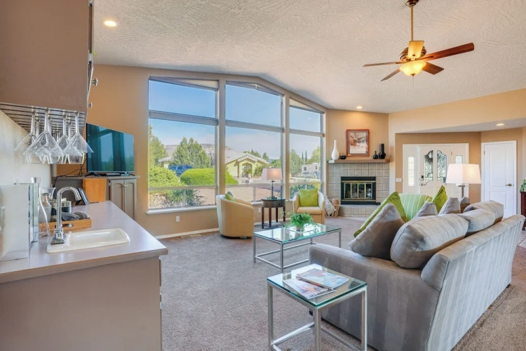 3 Bedrooms Cottage