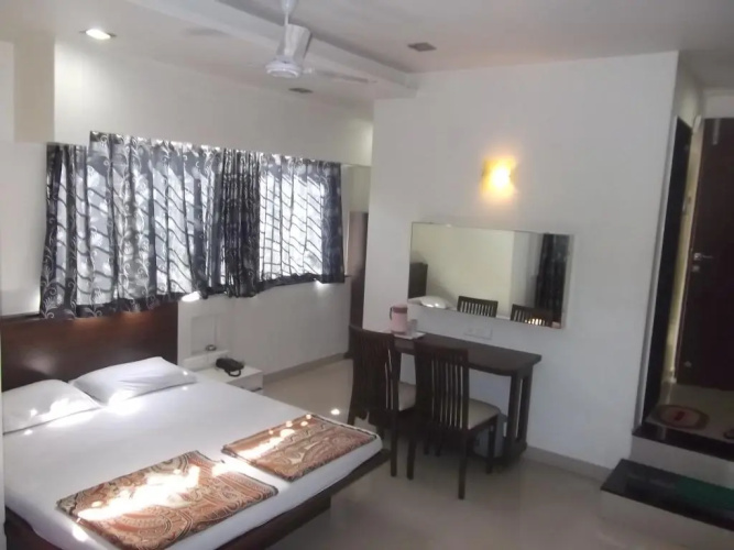 Hotel Rajshree Lodging