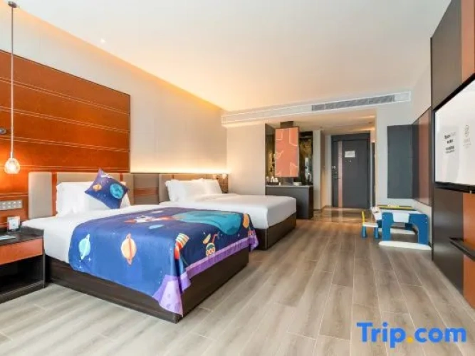 Standard Twin Family room