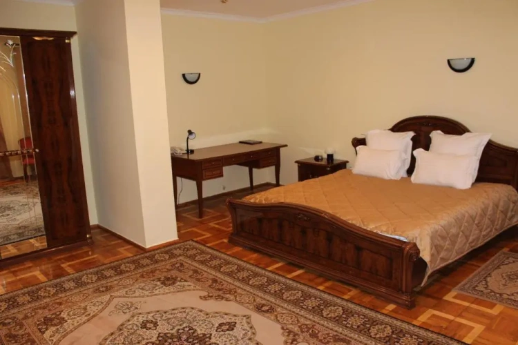 1 Bedroom Suite with balcony
