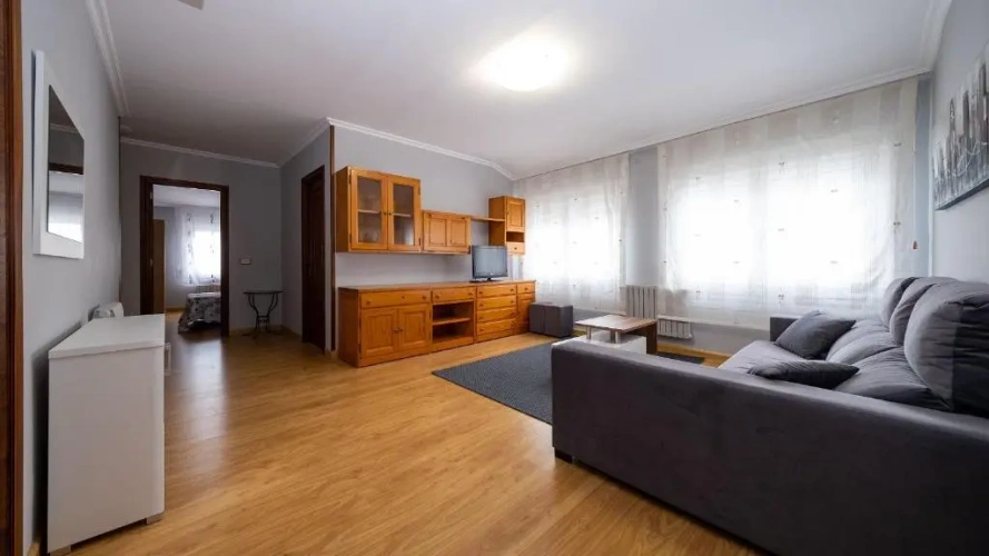2 Bedrooms Apartment
