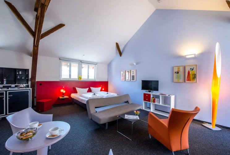 Standard Double room with view