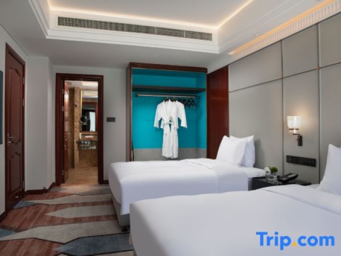 Deluxe Twin Suite