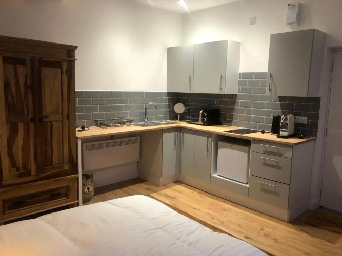 21 Frederick Street Apartment
