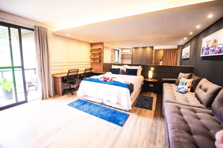 Apartment with balcony