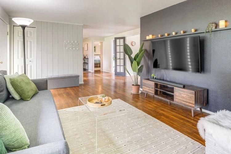 2 Bedrooms Cottage