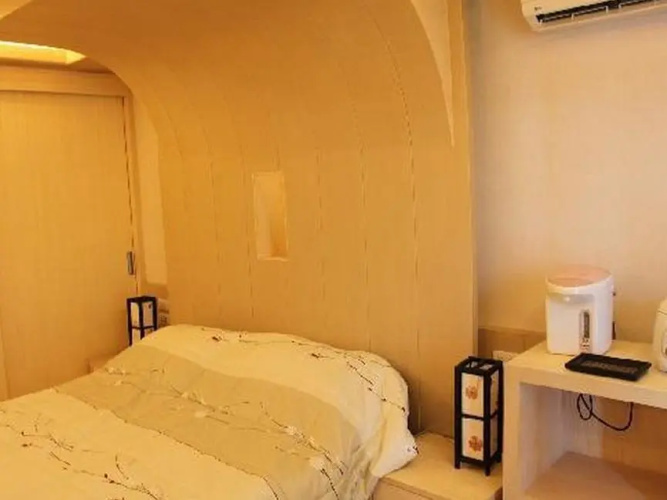 BKK Unique Serviced Apartment