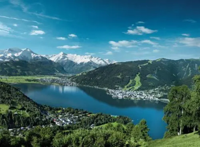 Simone's Platzerl - inklusive täglichem freien Eintritt Tauern Spa - nur 5 Gehminuten, Sommerkarte, privatem Garten mit Schwimmteich, Grill und Saunabereich