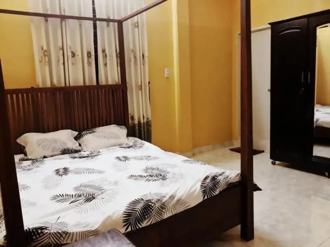 Stay House