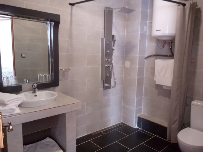 Deluxe Quadruple room