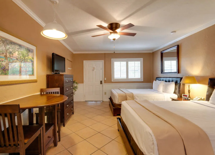 Lemon Tree Inn