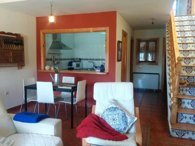 2 Bedrooms Cottage