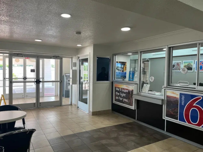Studio 6 Suites Euless, Tx – Dfw West