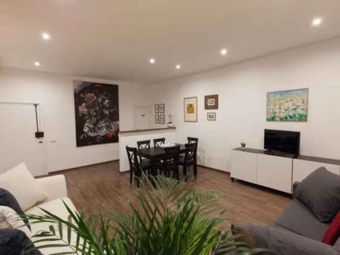 G&G Apartment 90mq - Historical Centre