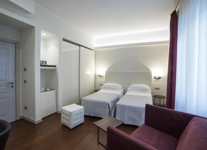 Deluxe Double room with partial sea view