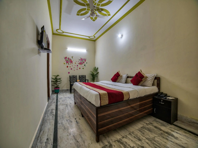 OYO 14246 Onella Rooms