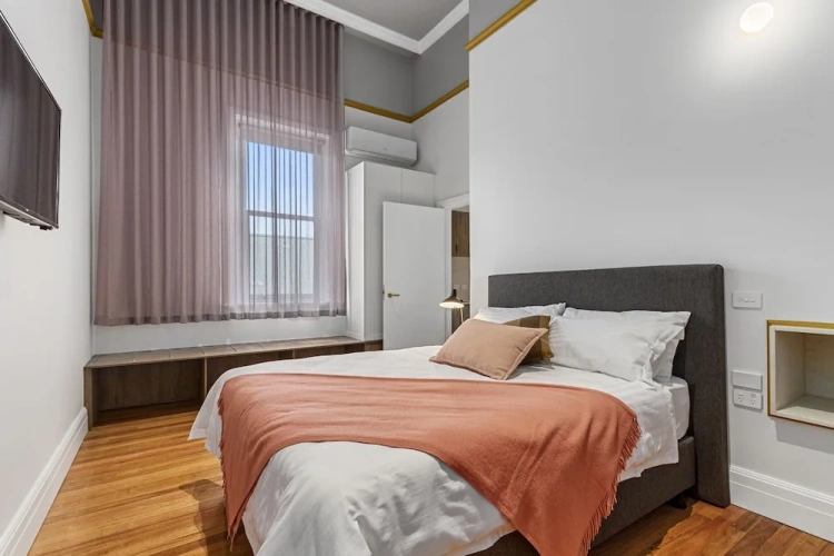 Standard Suite