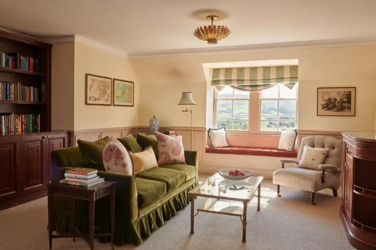 Luxury Suite