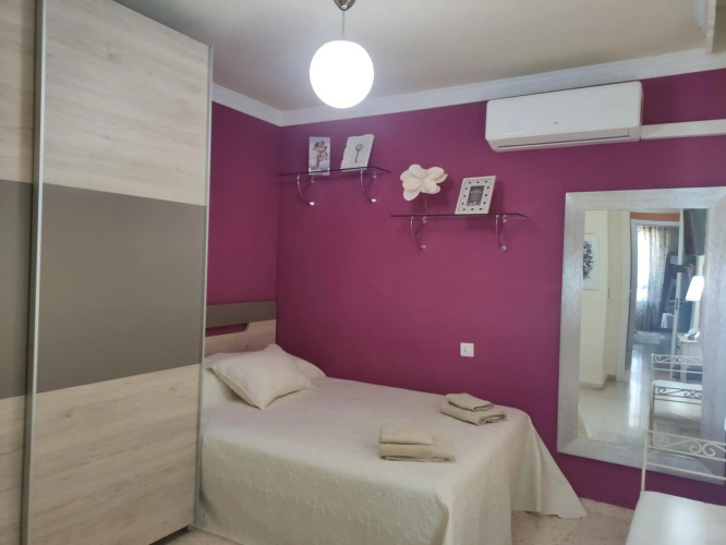 Isis Apartment