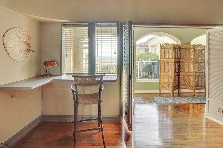 Beachfront Living in Long Beach: 2,500 Sq Ft Condo