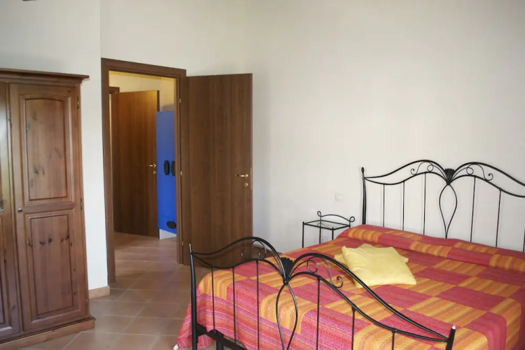 Giuly Rosselmini Residence