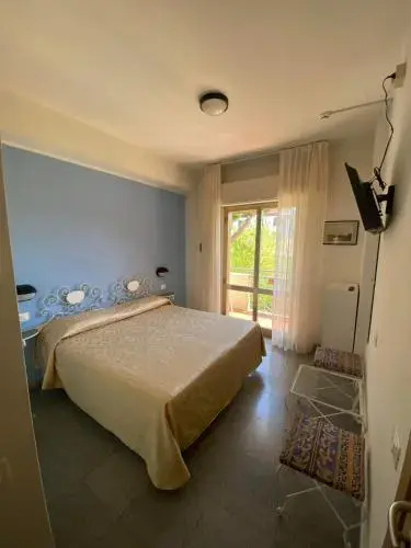 Paris Hotel