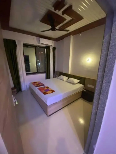Shree Hanuman Hotel