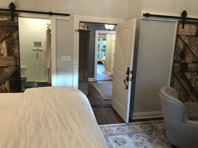 Chateau Rooms