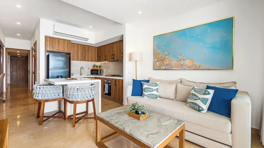 Oceanfront 1BR with Balcony & Pool