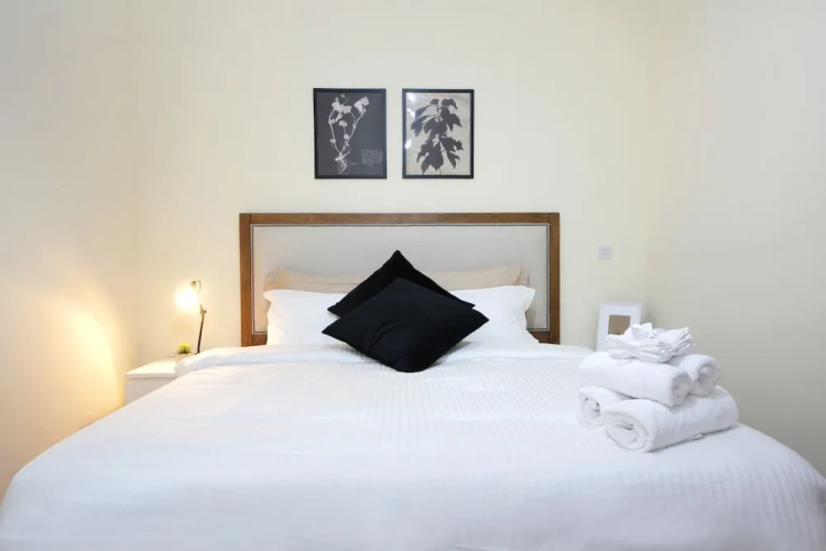 Luxury 1 Bedroom in Hamilton Residency