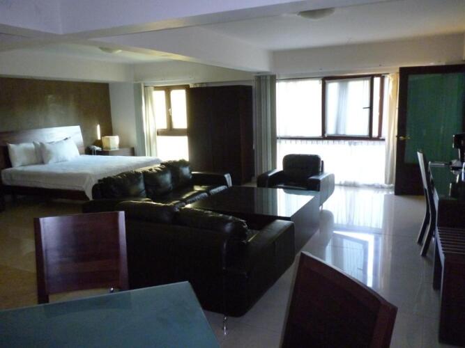 Casa de las Flores HotelOver view