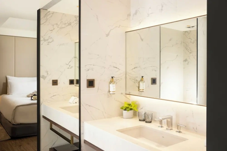 Premier Twin room