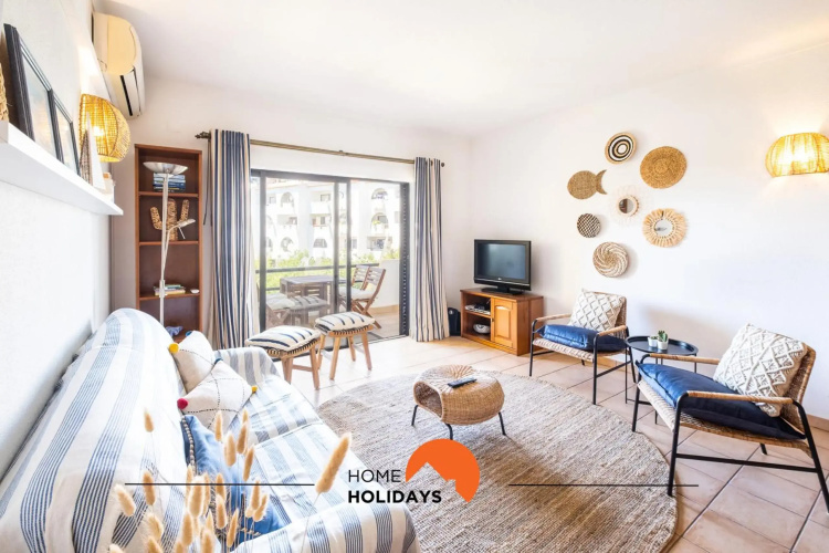 #014 Cozy Flat Only 5m Walk NewTown w pool