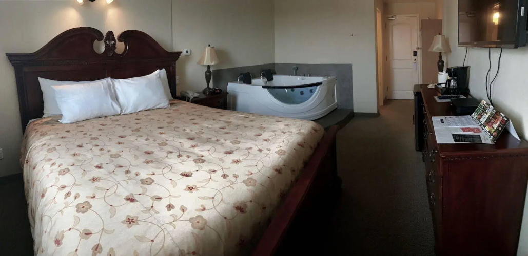 Park West Inn