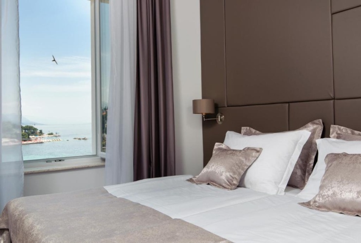 Deluxe Double room with sea view