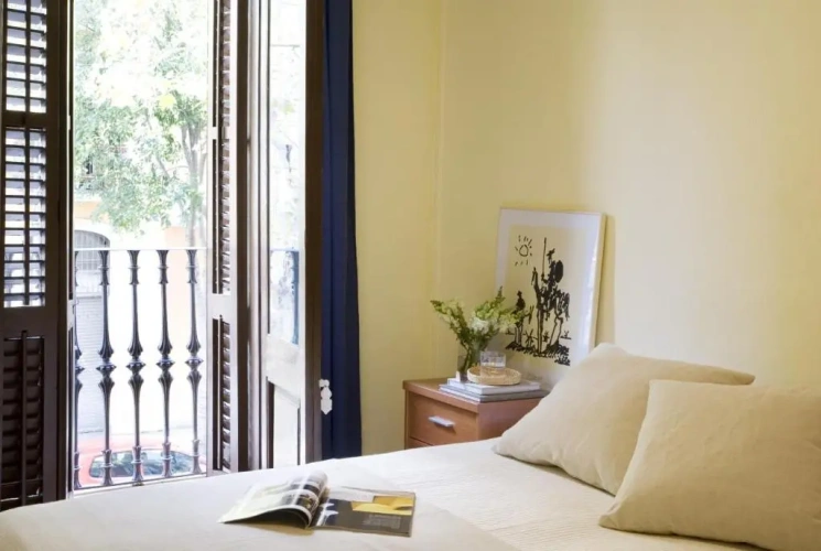2 Bedrooms Apartment