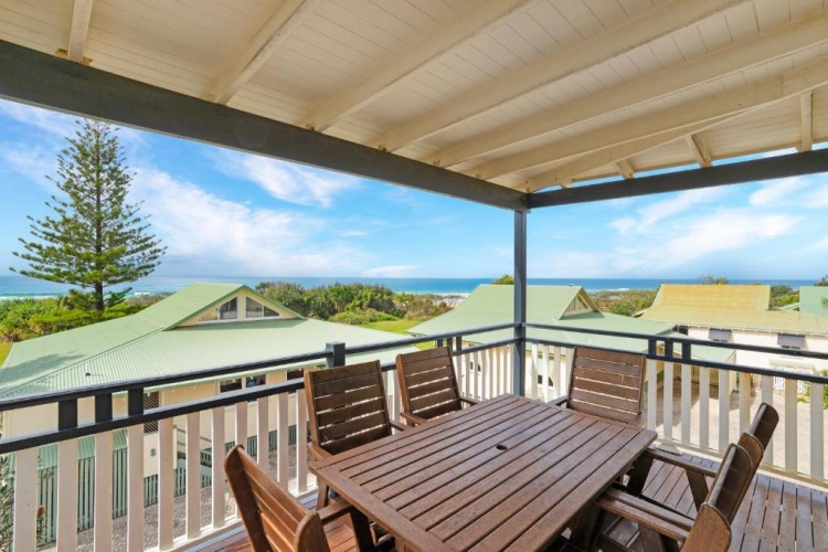 3 Bedrooms Cottage