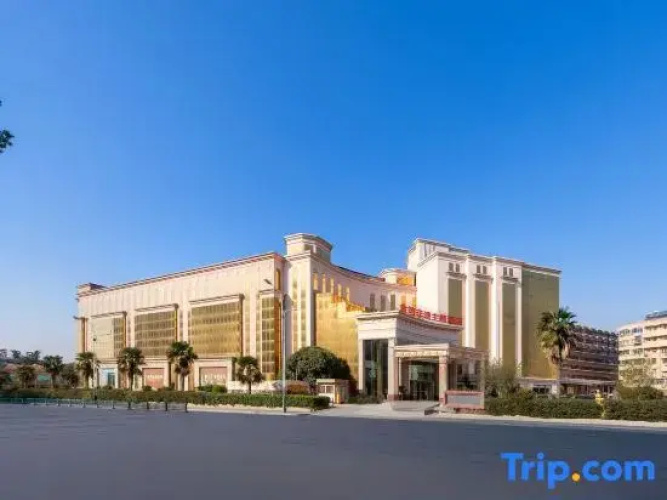 Rich Hotel