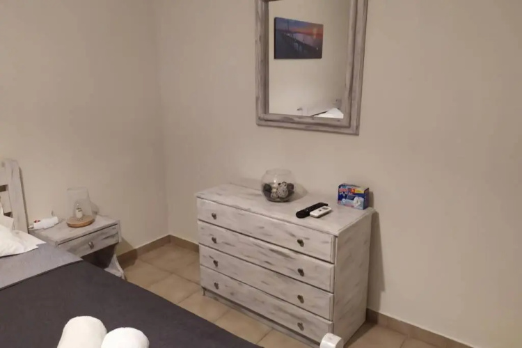 Antonela room1